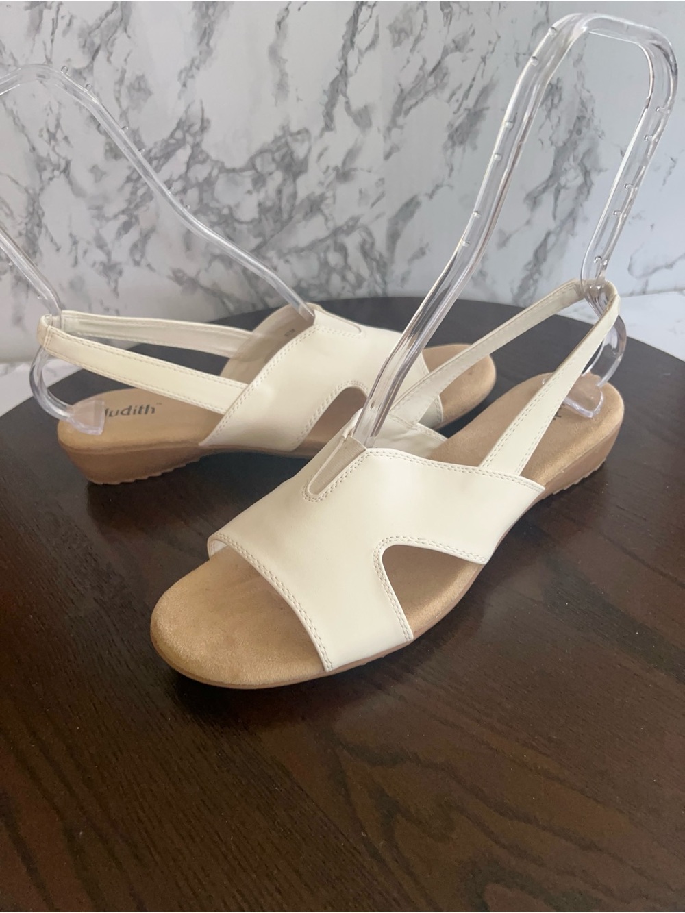Judith Mary Sue Sandals Slingback Ivory Open Toe Cushion Confort 9.5